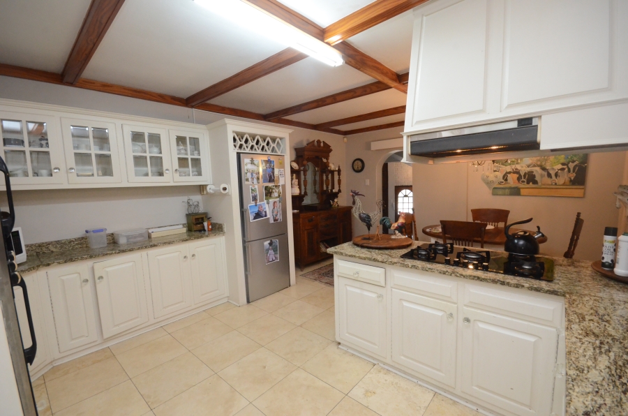 5 Bedroom Property for Sale in Blue Bend Eastern Cape